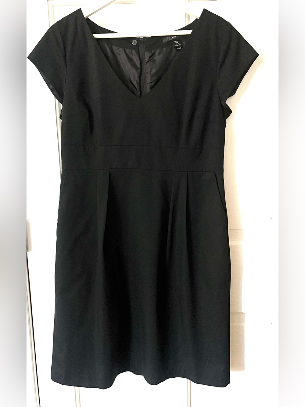 H&M Classic Black cotton V-Neck Cap Sleeve Dress
